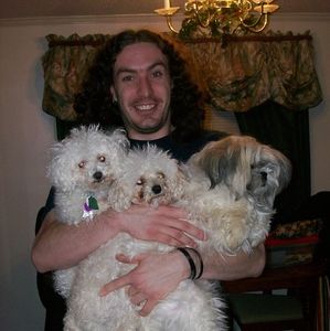 Meet your Posher, Levi